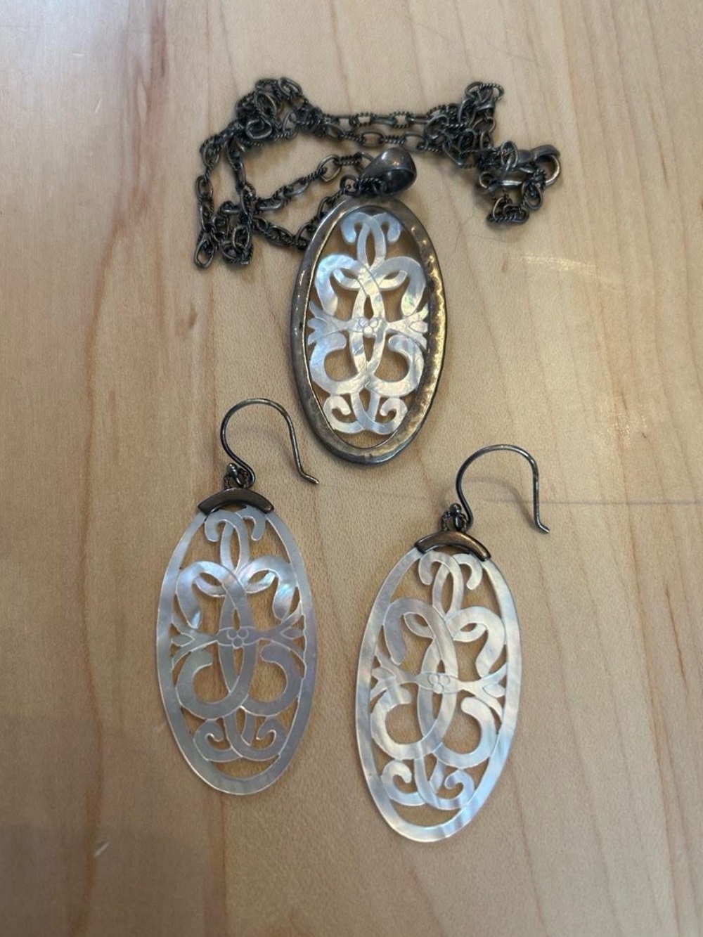 Stamped 925 sterling silver mother of pearl  shell drop earrings necklace set